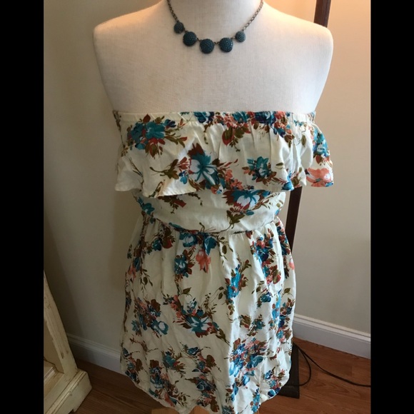 Flirty Floral 🌻 Boho Summer Dress - Picture 6 of 8